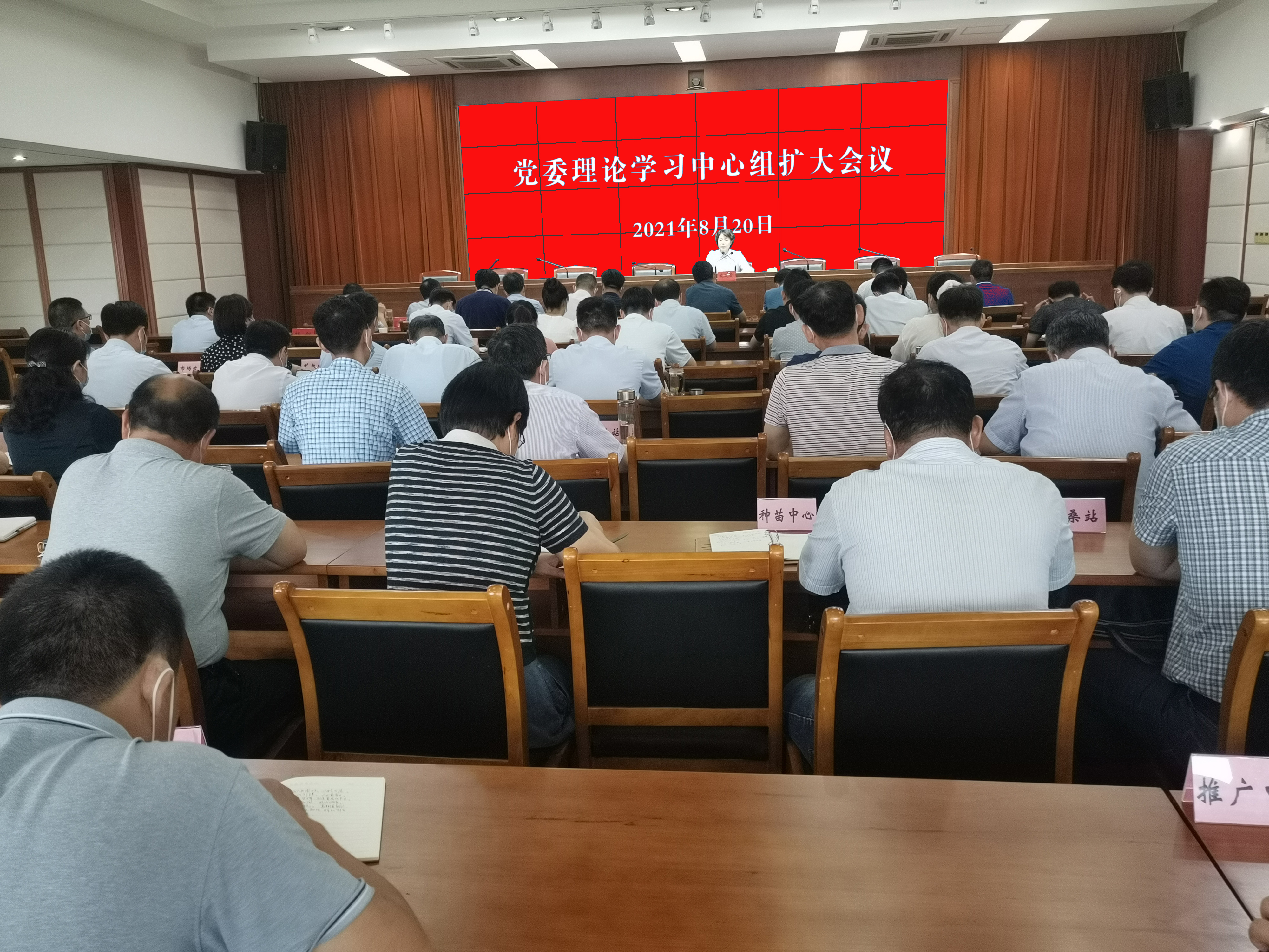 8e0fee22525e980989e7ea875c21da5.jpg 8e0fee22525e980989e7ea875c21da5.jpg